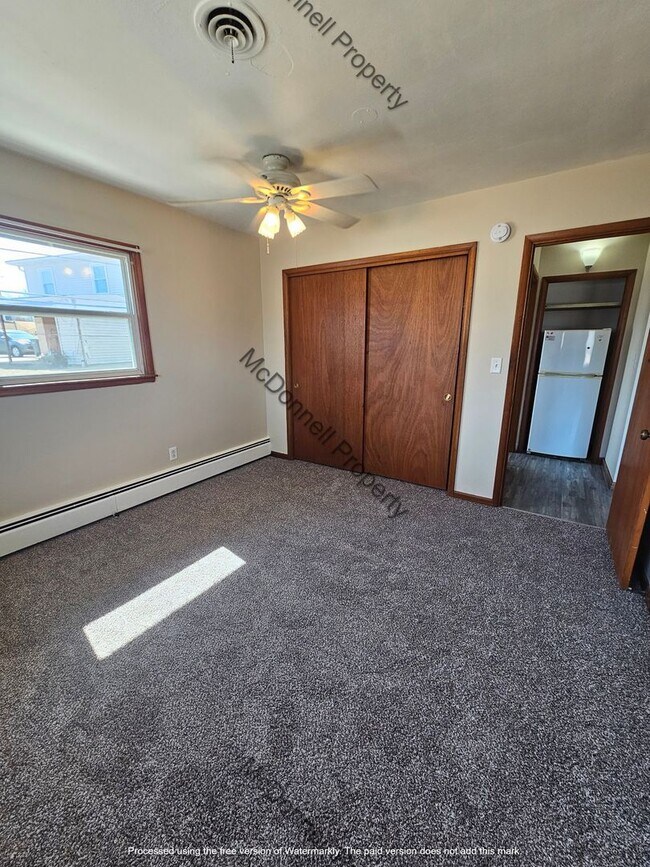 Building Photo - 1124 4th St W