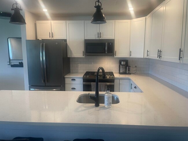 Building Photo - 4901 Harbor Beach Blvd