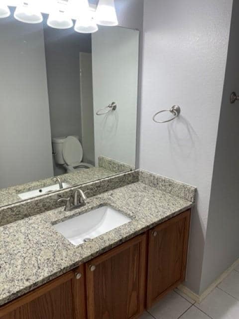 hall bath - 2449 Texoma Dr