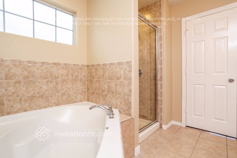 Building Photo - 9139 Prairie Trails Dr