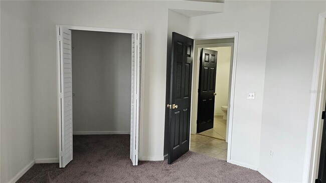 Building Photo - 2311 Water View Loop