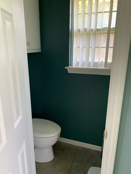 Primary Bath - 676 Maplewood Dr