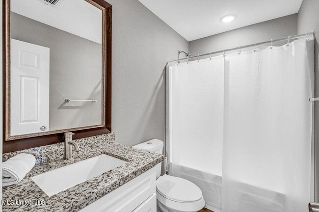 Building Photo - 112 E Orchard Loop