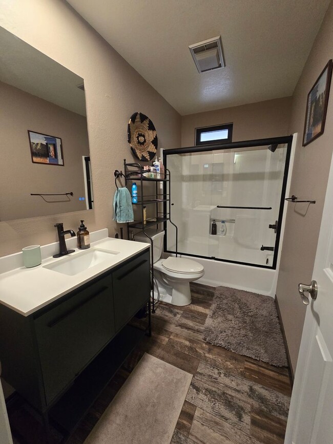 Building Photo - Furnished, 1-Year Long-Term Rental **Leasing Special $750 off 1st month rent with a year lease**