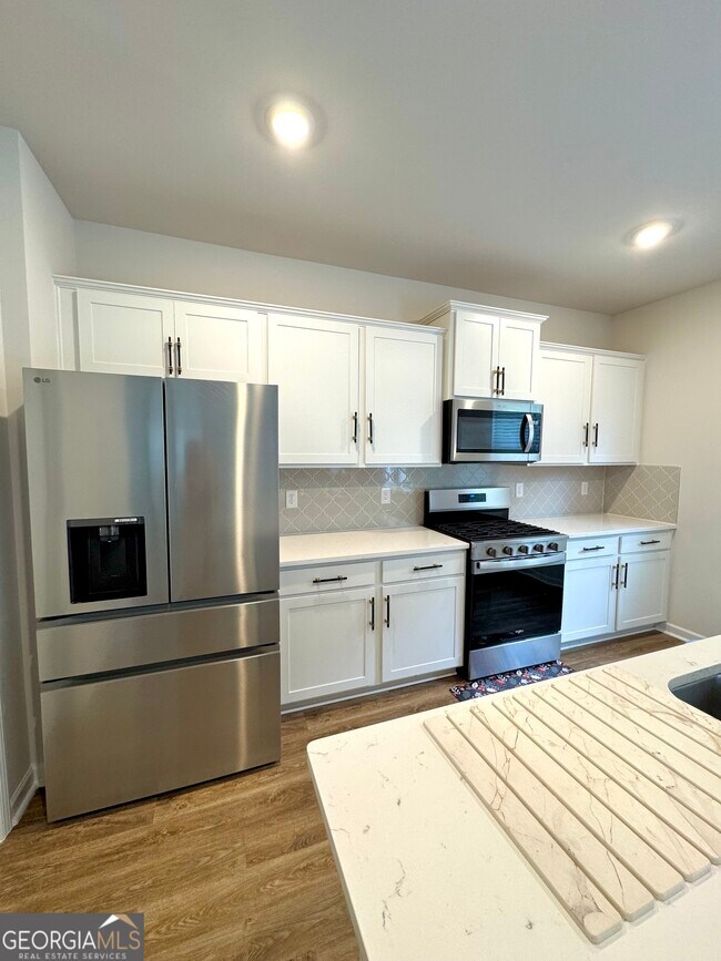 Building Photo - 17 Woodbrook Trl