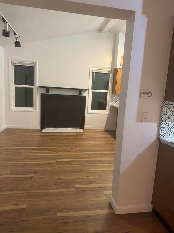 Building Photo - 1528 Dawn Dr