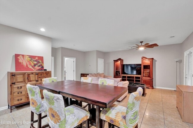 Building Photo - 2726 Brownsboro Rd