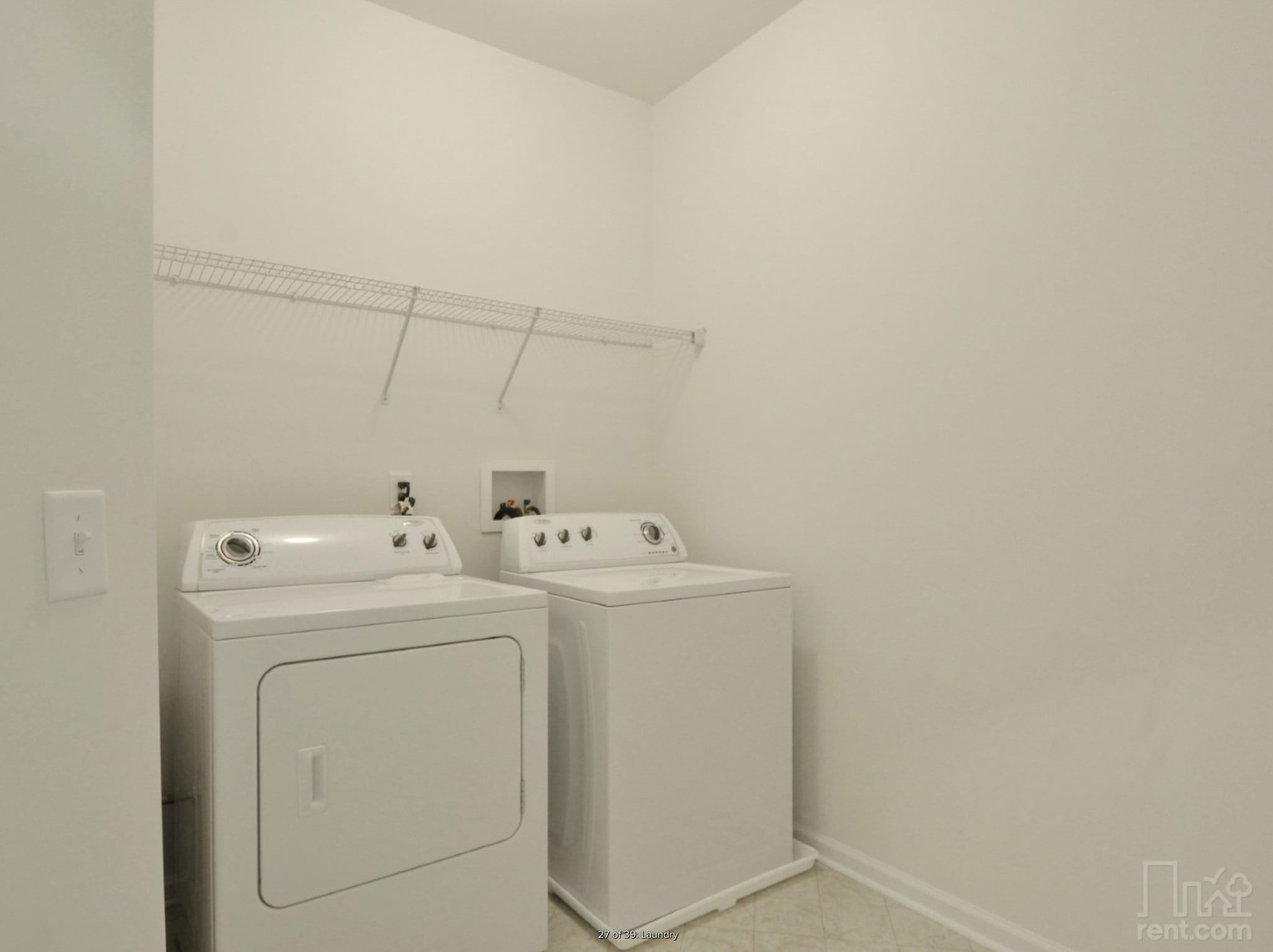 Building Photo - 417 Timberlake Dr