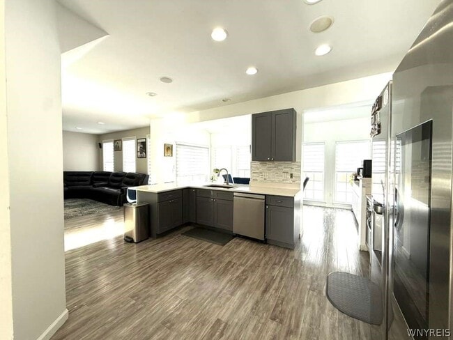 Building Photo - 2423 Purple Martin Ln