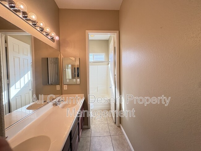 Building Photo - 79902 Barcelona Dr