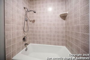 Building Photo - 6427 Wurzbach Rd