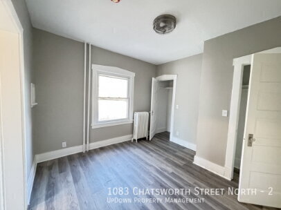 Building Photo - 1083 Chatsworth St N