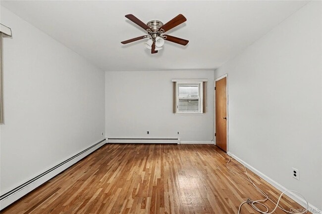 Building Photo - 568 Manville Rd