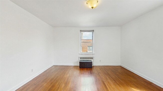 Building Photo - 10255 67th Dr