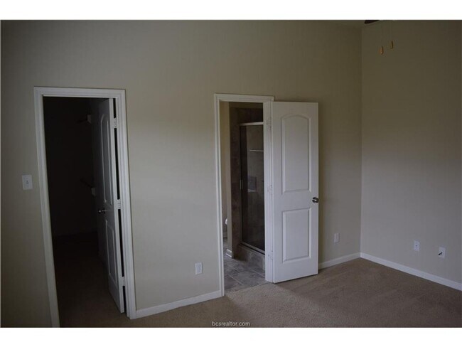 Building Photo - Stunning 3 Bed, 2 Bath in Creek Meadows!