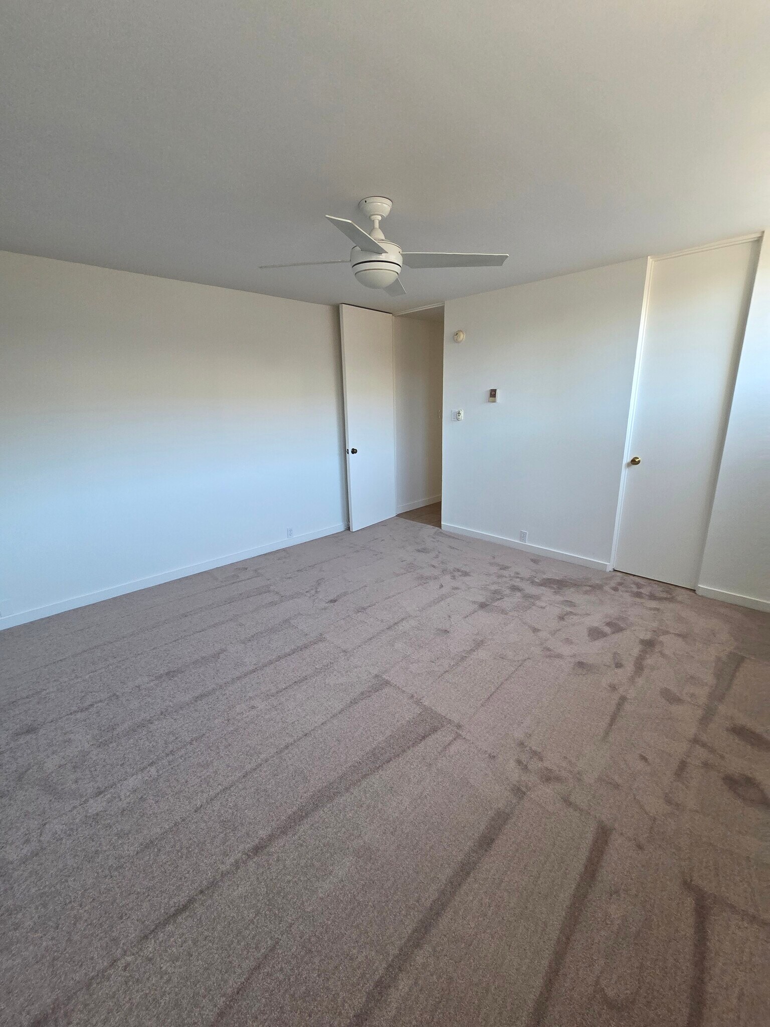 BEDROOM - 1145 Yale St