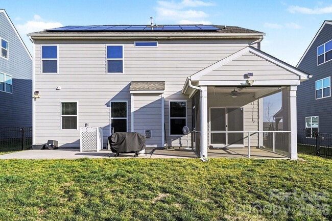 Building Photo - 4444 Fls Lk Dr S W