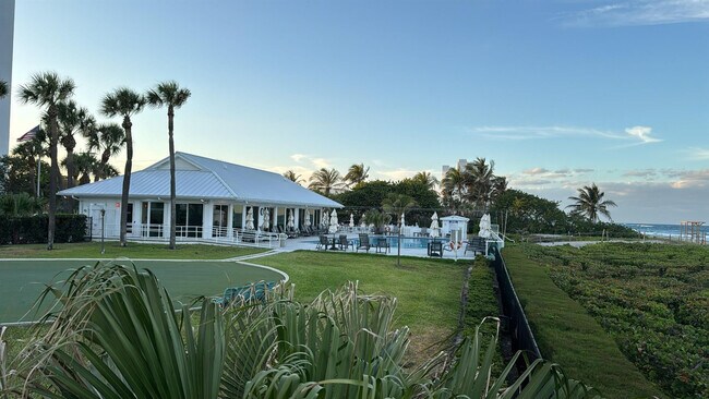 Building Photo - 333 NE 21st Ave