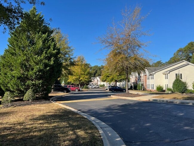 Building Photo - Evelyn Glenn Affordable Apartments