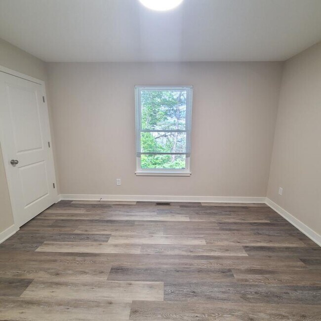 Building Photo - 1357 Lofton Way