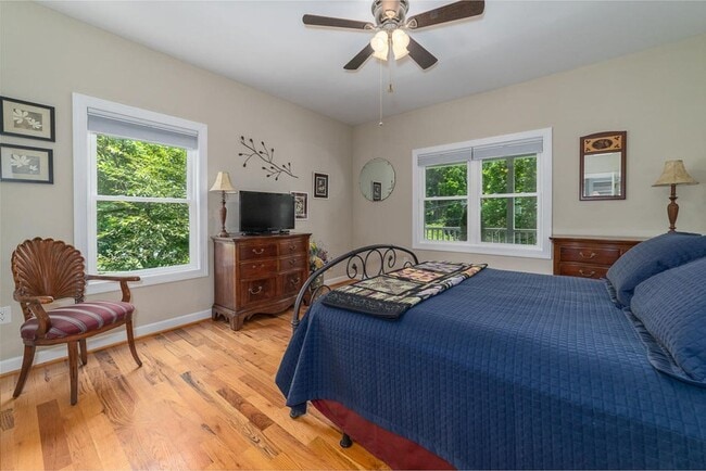 Building Photo - Single Family within walking distance to W&L, VMI and Waddell Elementary