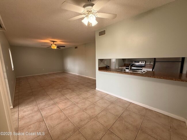 Building Photo - 176 San Juan Cir