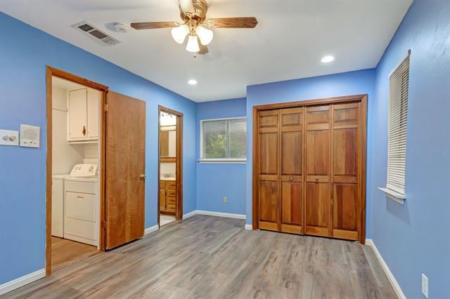 Building Photo - 2423 Pleasant Cir N