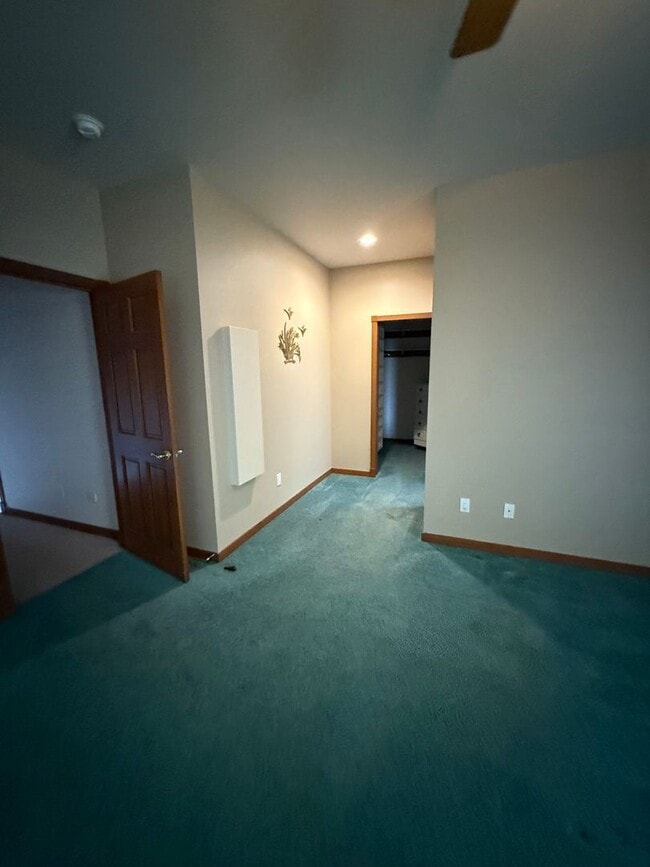 Building Photo - Beautiful Lynden Home!