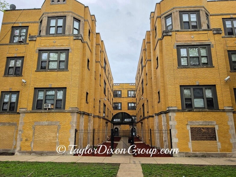 Building Photo - 4033 W Gladys Ave