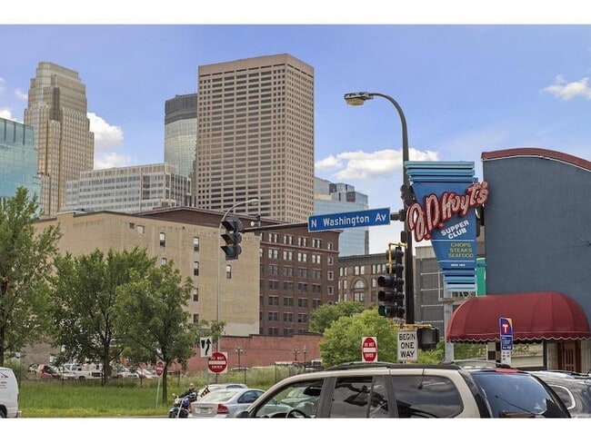 Building Photo - 401 N 2nd St