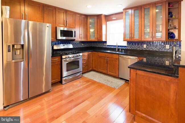 Building Photo - 3100 Windwood Farms Dr