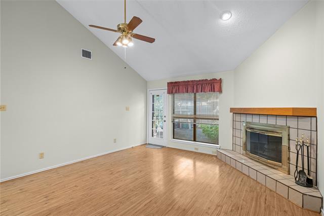 Building Photo - 2425 Aquaduct Dr