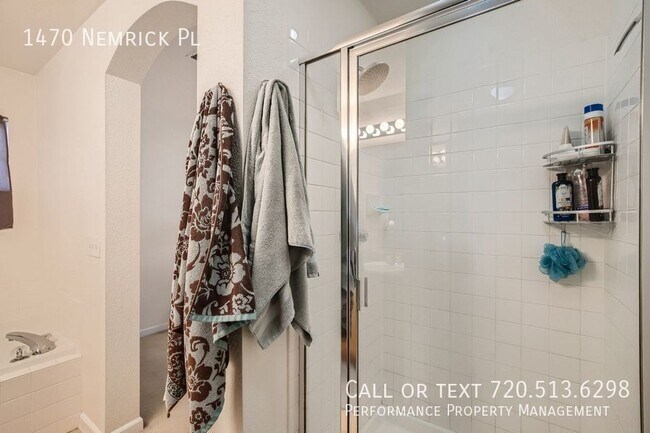 Building Photo - 1470 Nemrick Pl