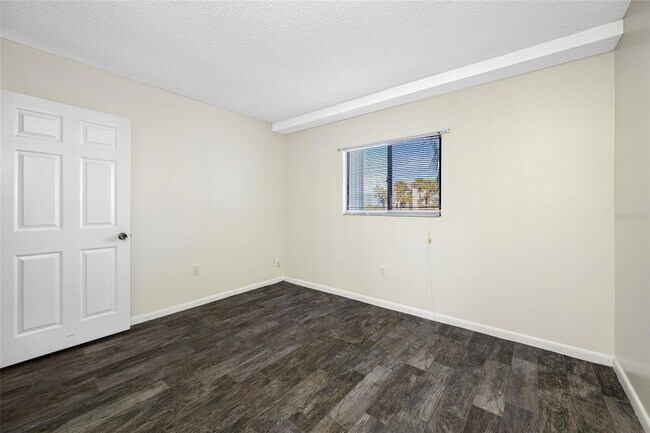 Building Photo - 828 Bahia Del Sol Dr