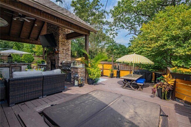 Building Photo - 1706 NW Autumn Ave