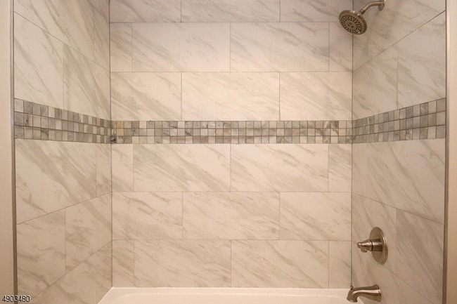 Building Photo - 32 Hancock Ct