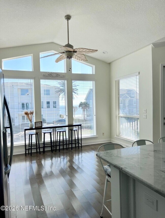 Building Photo - 692 Sand Isles Cir