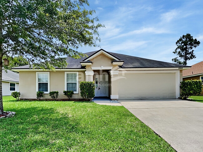Building Photo - 14015 Fish Eagle Dr E
