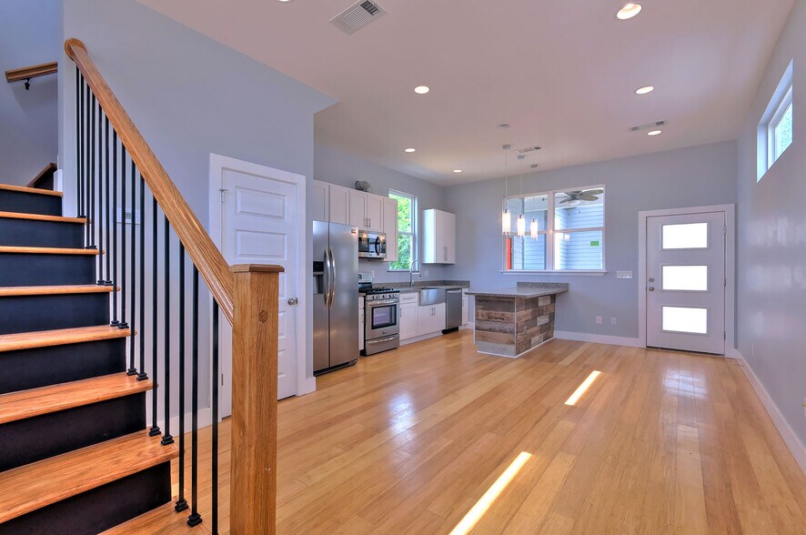 Living Room - 3205 Gravier Street