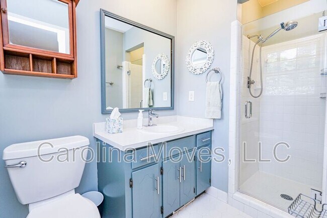 Building Photo - 403 Rosebud Ct