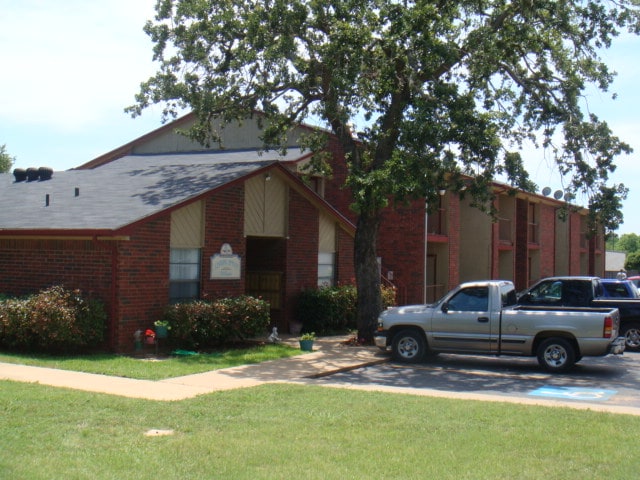 Building Photo - Pullman Park Apartments