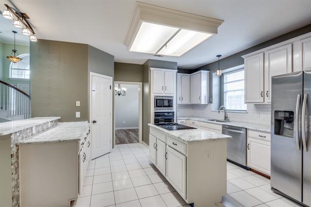 Building Photo - 2212 Grinelle Dr