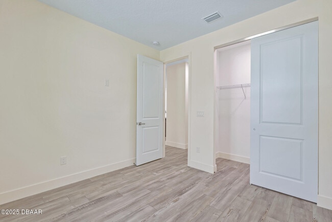 Building Photo - 2894 Hardy Ave