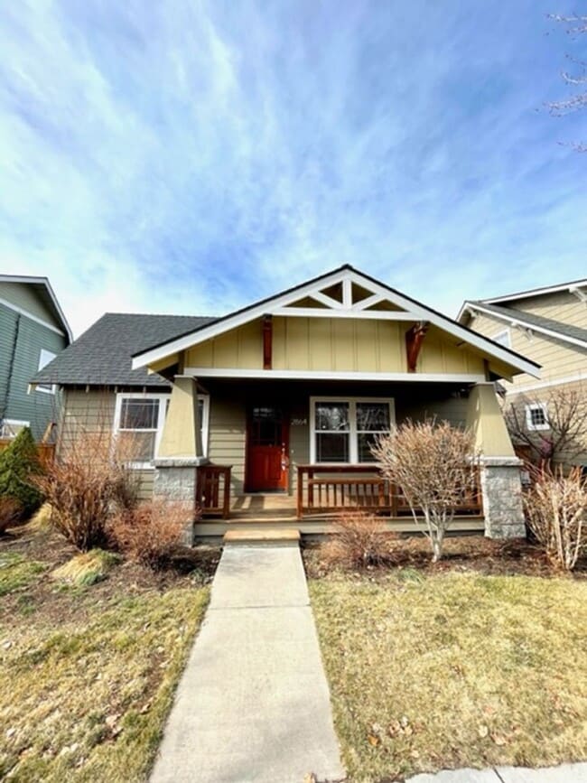 Building Photo - Great home in NE Bend!  New listing!