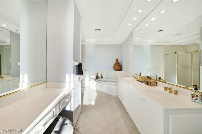 Building Photo - 4811 Island Pond Ct