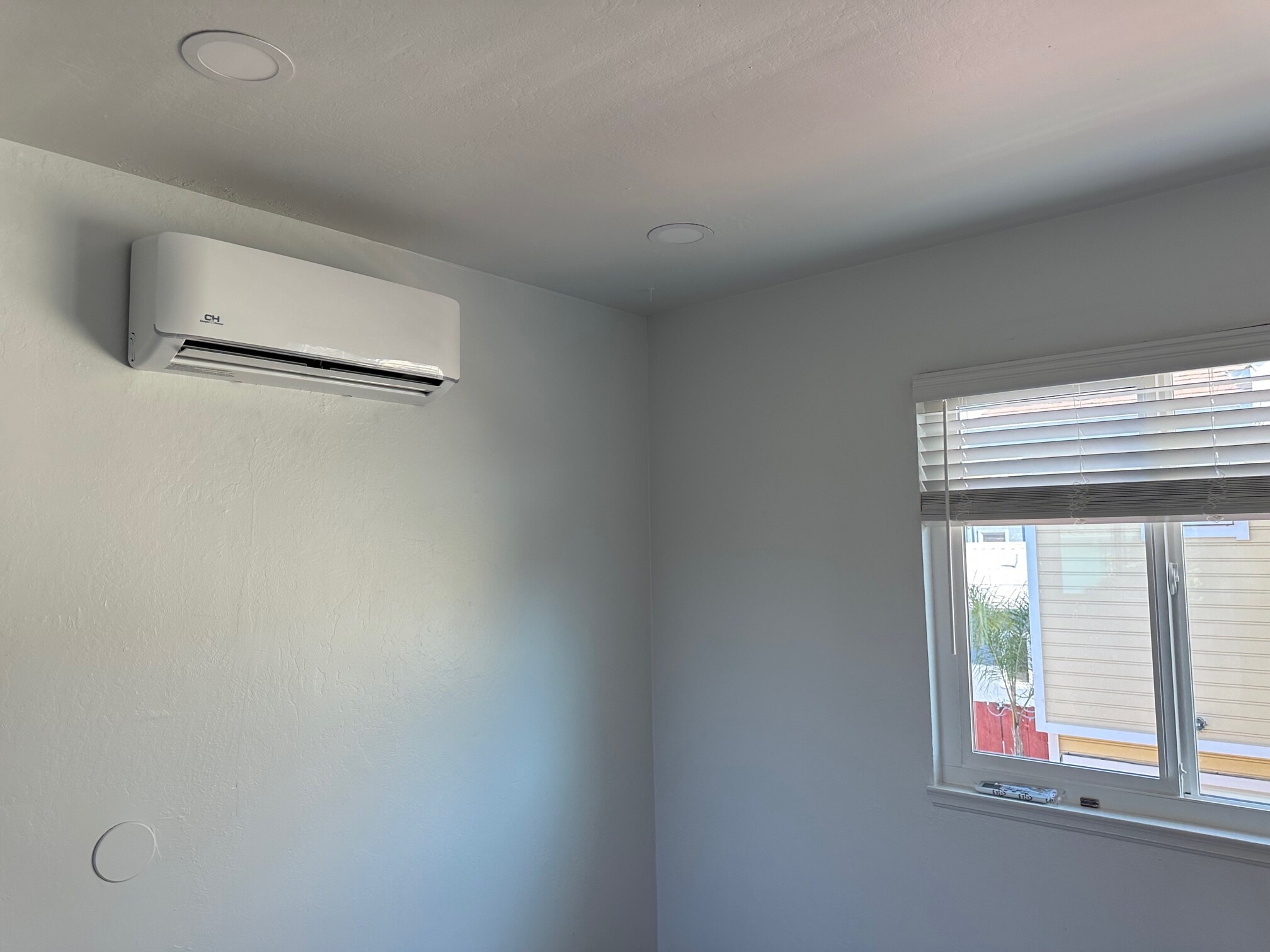 Building Photo - 1576 Pacific Ave