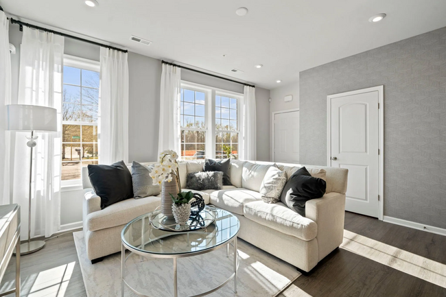 Building Photo - 540 Greybull Walk