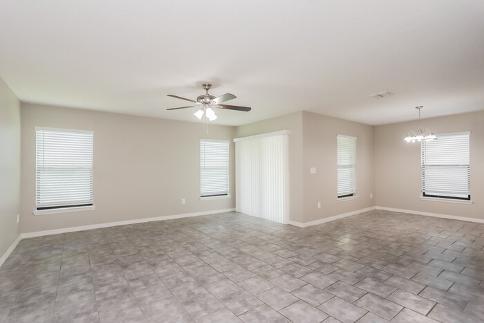 Building Photo - 652 Chatham Walk Dr