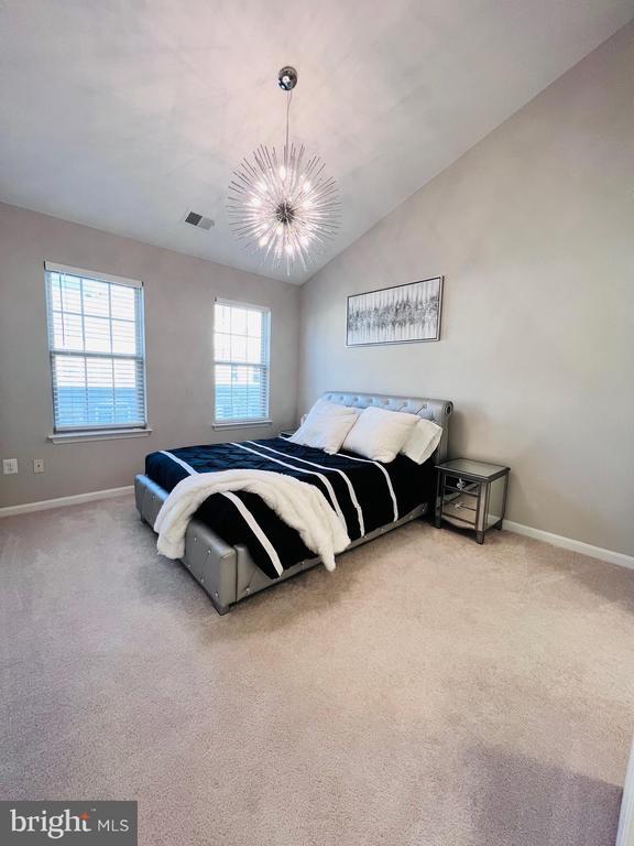 Building Photo - 46375 Pryor Square