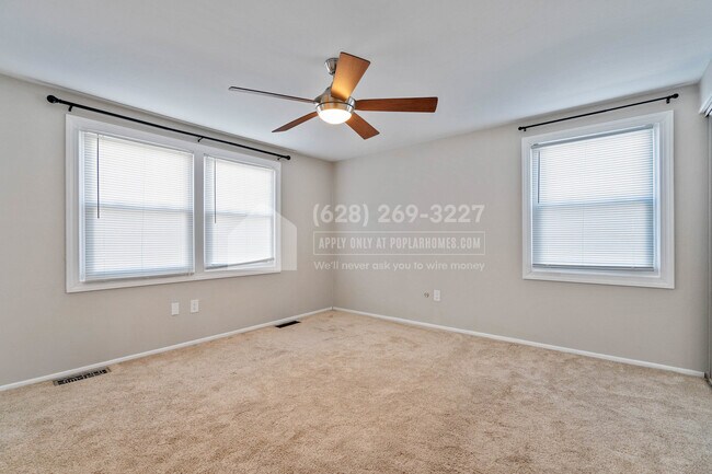 Building Photo - 2511 Kitmore Ln